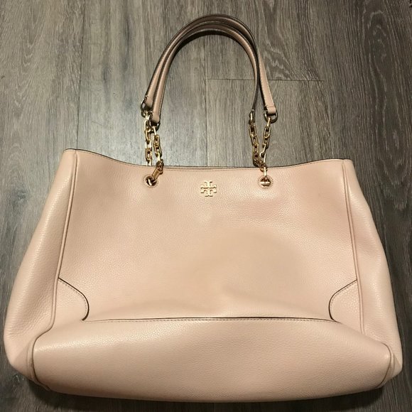 Tory Burch Handbags - 🌟LAST CALL! Tory Burch Compartmentalized Purse (Blush)